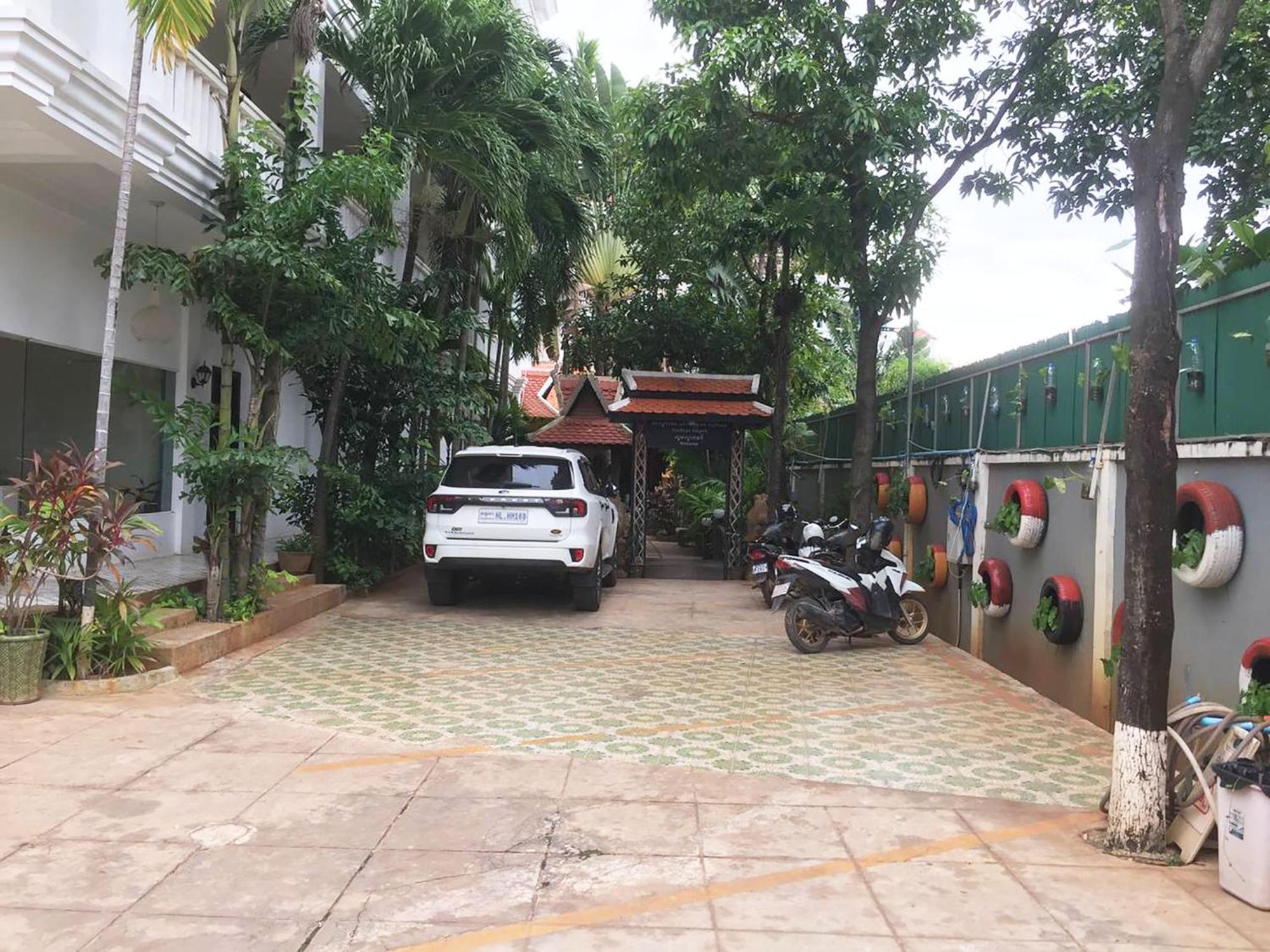 Central Night Hotel Siem Reap Exterior photo