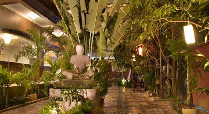 Central Night Hotel Siem Reap Exterior photo