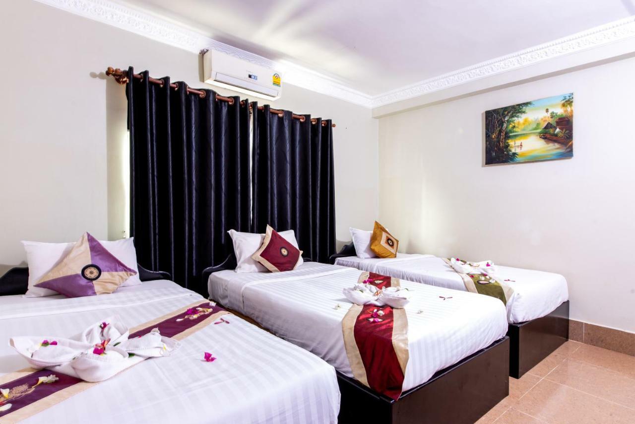 Central Night Hotel Siem Reap Exterior photo