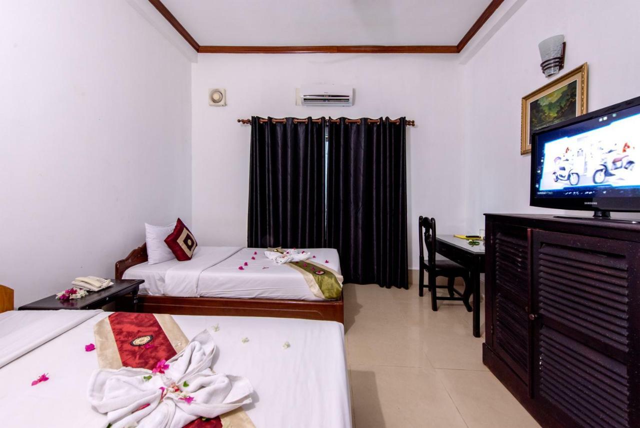 Central Night Hotel Siem Reap Exterior photo